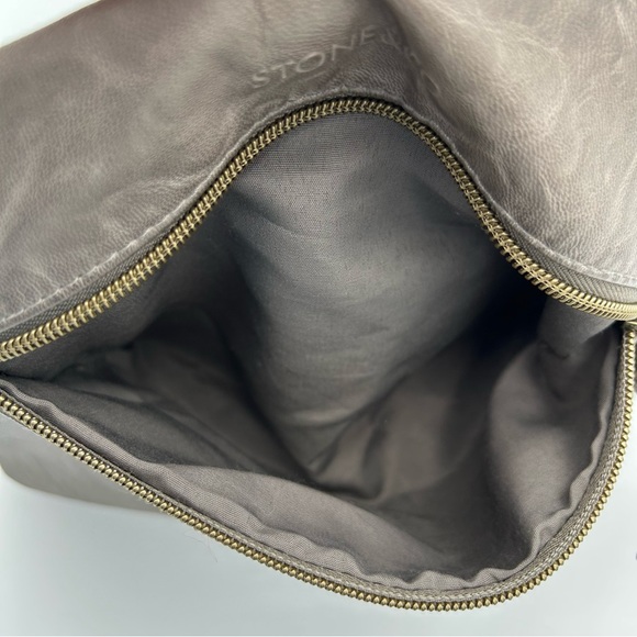 Stone & Co Faux Leather Crossbody Bag Purse Size M Adj Strap Studded Gray‎ Lagom - Picture 4 of 11